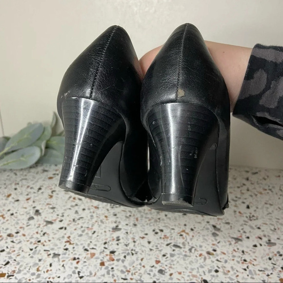 AEROSOLE A2 Heels Peep Toe Crosswinds Black Bow Kitten Heel Pumps Size 7 - Picture 9 of 12